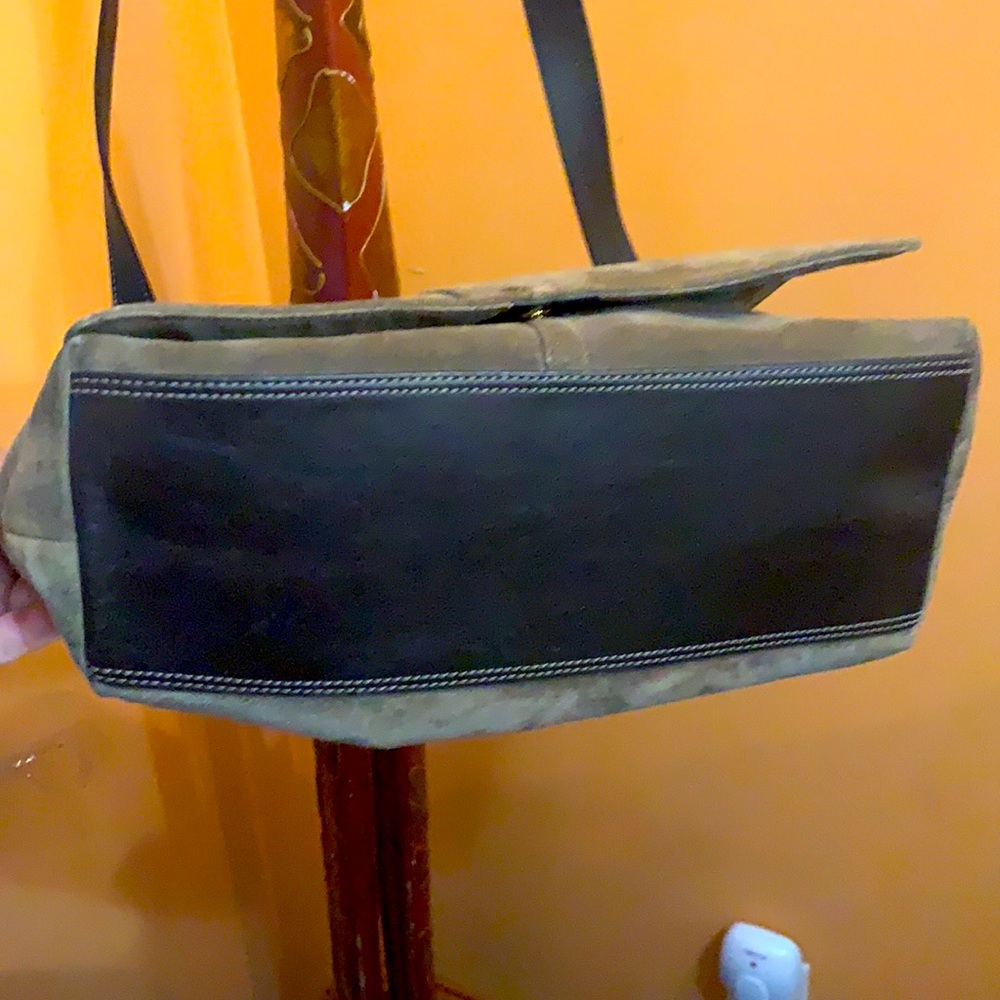 Coach suede brown flap leather purse! - Picture 3 of 11